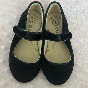 Like new Cat & Jack Black toddler Mary Jane Shoes, size 7